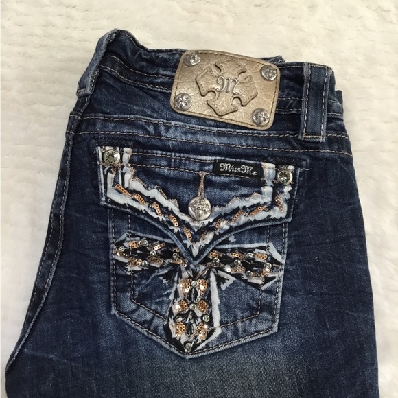 Miss Me Jeans Bootcut Embellished Crosses on Rear Pockets Low Rise Size 28 - Picture 3 of 11